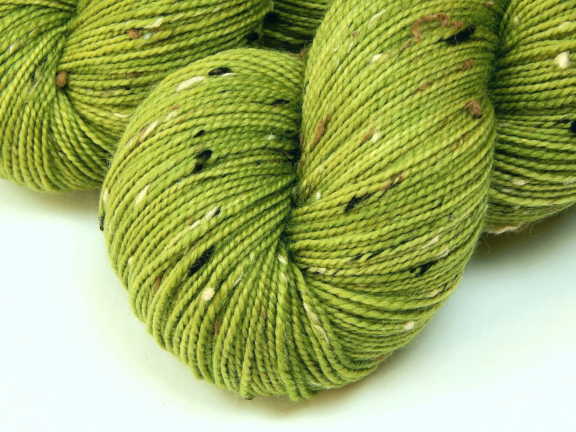 Hand Dyed Yarn, Tweed Fingering Weight Superwash Merino Wool Nylon - Lettuce Tonal - Indie Dyer Knitting Yarn, Yellow Green Flecks Sock Yarn
