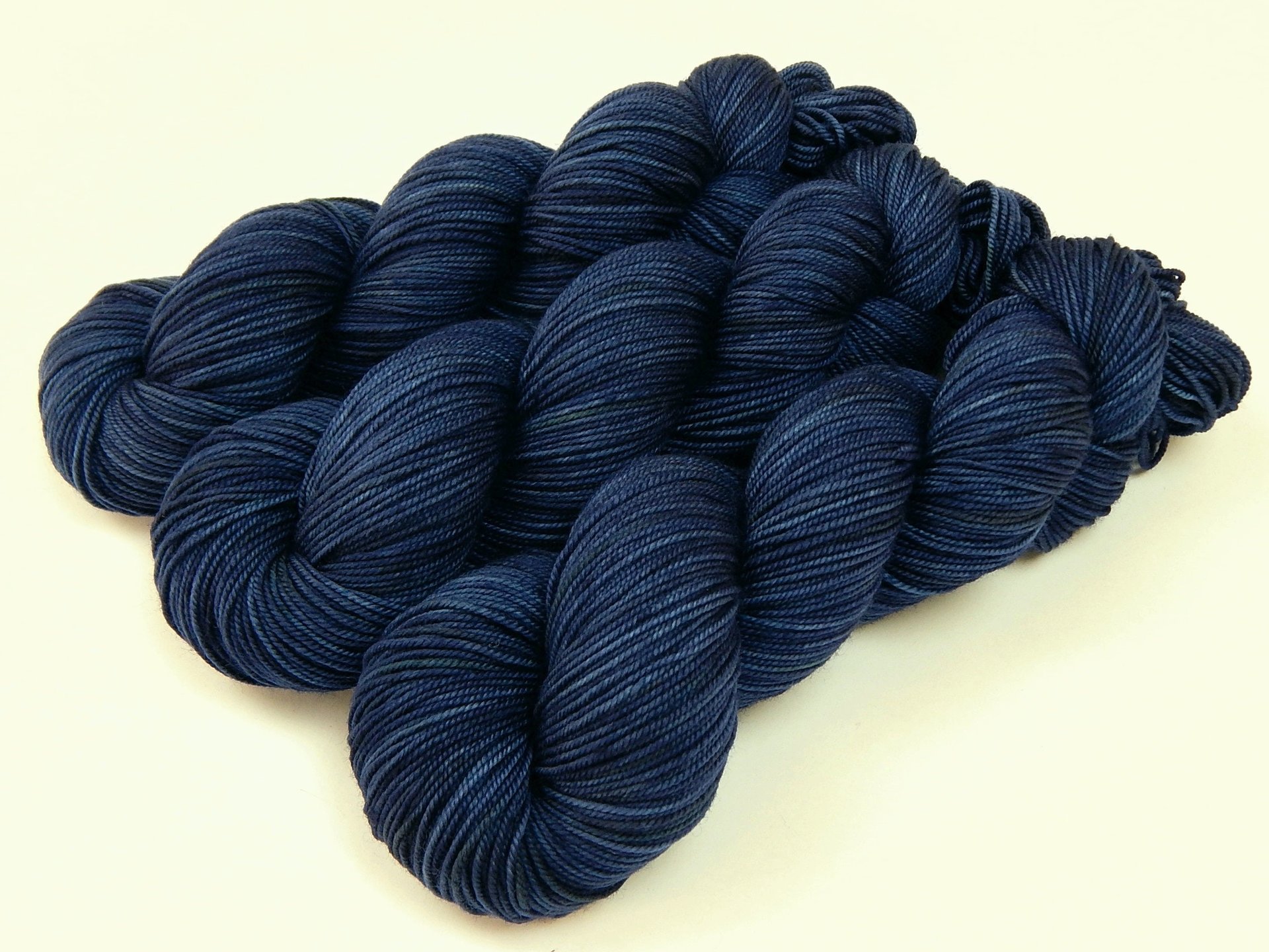 Mending yarn wool mix cobalt blue 15m