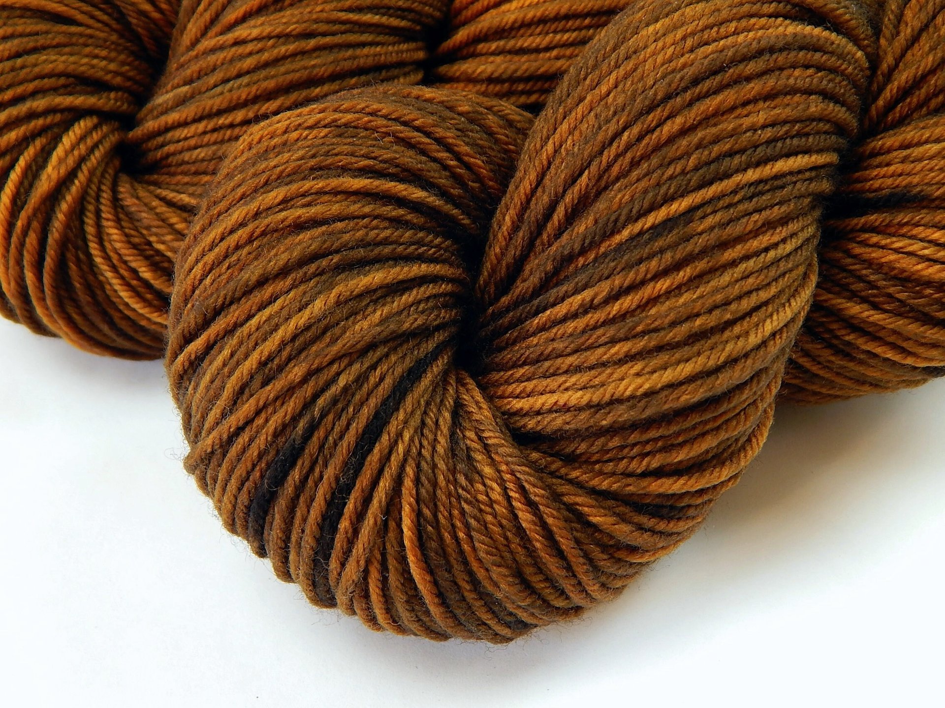 Hand Dyed Yarn, DK Weight Superwash Merino Wool - Hazelnut - Indie Dyed Yarn, Warm Brown Tonal Wool Yarn, Semi Solid Knitting Yarn