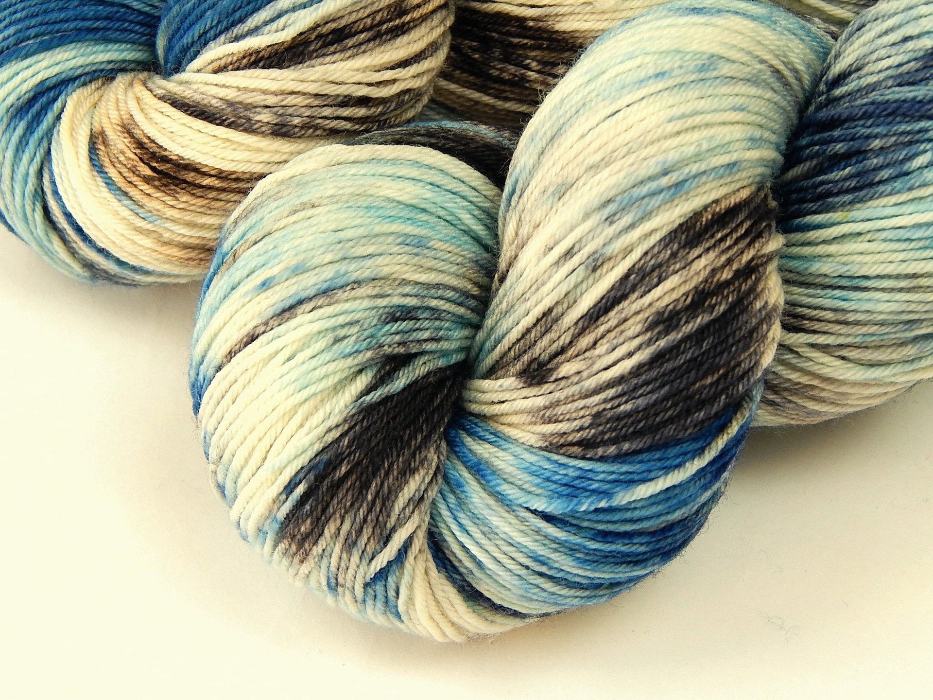 Hand Dyed Yarn, Fingering Sock Weight 4 Ply Superwash Merino Wool - Potluck Blues - Indie Dyer Winter Colors Blue White Aqua Knitting Yarn