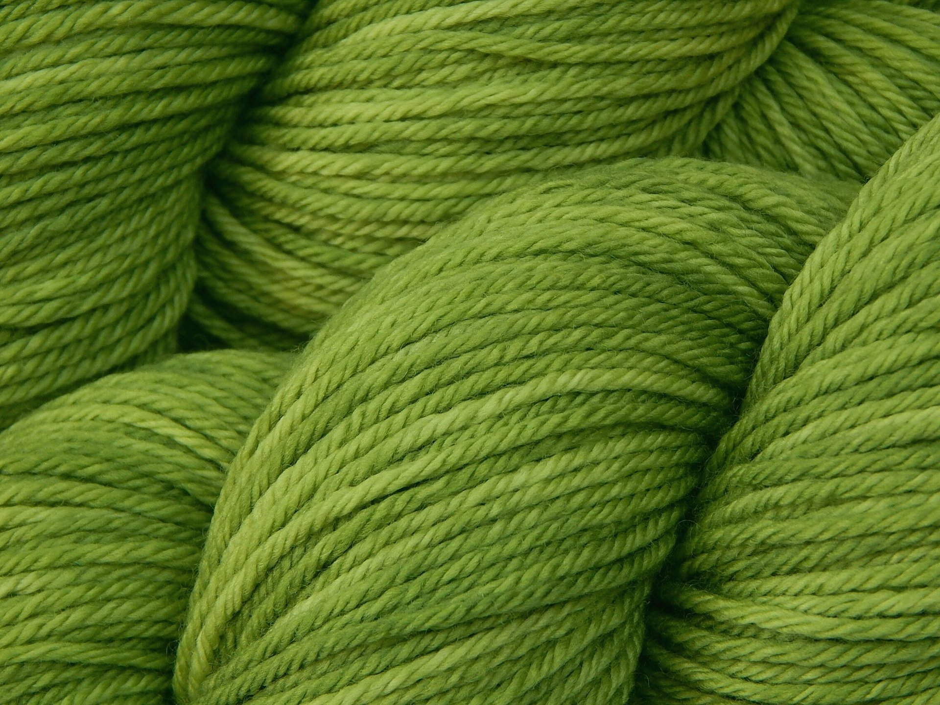 Worsted Weight Hand Dyed Yarn, 100% Superwash Merino Wool - Green Tea - Indie Dyer Sage Olive Green Knitting Yarn, Soft Semi Solid Crochet