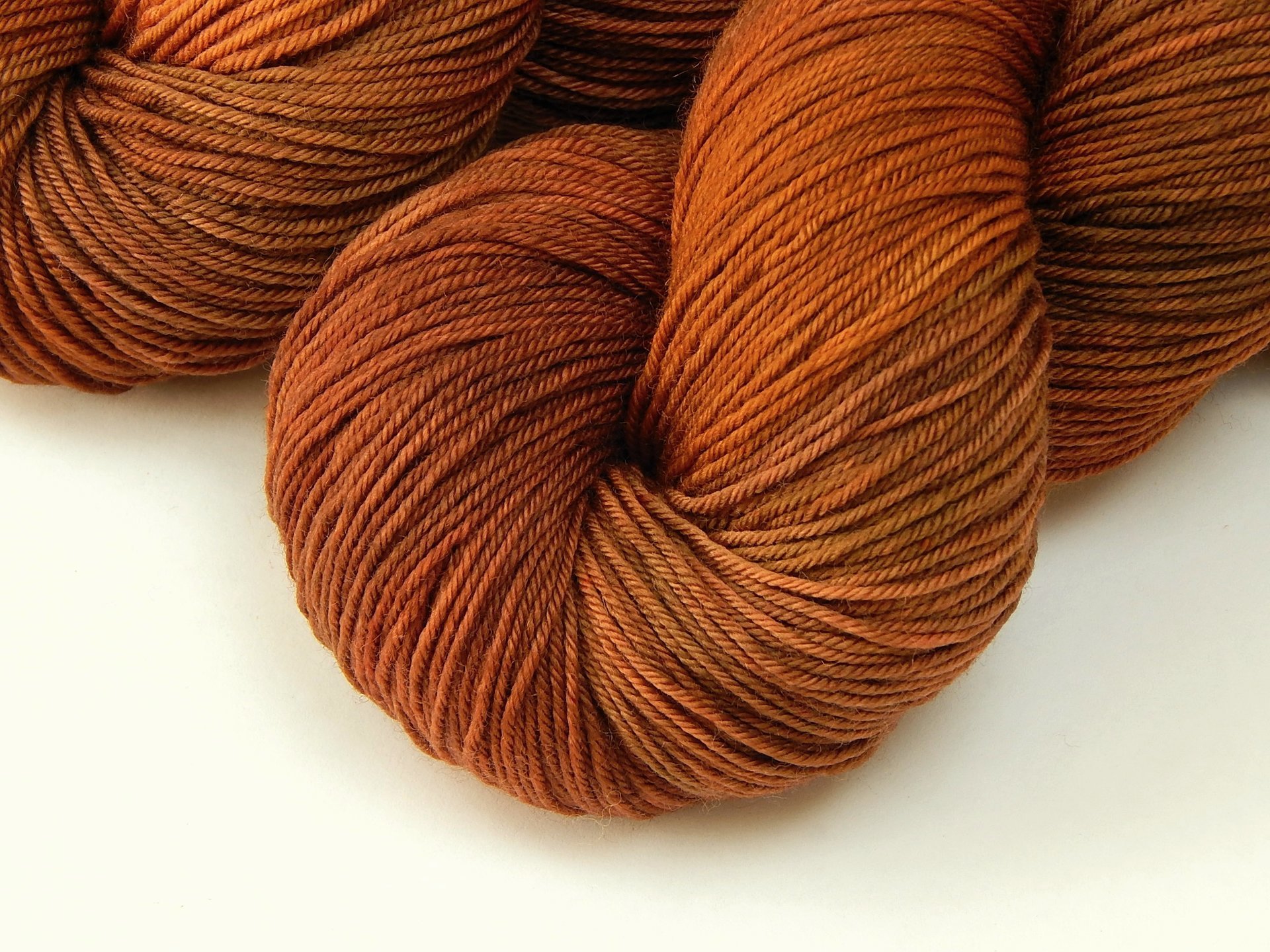 Hand Dyed Sock Yarn, Fingering Weight 4 Ply Superwash Merino Wool - Spice - Indie Knitting Yarn, Rust Burnt Orange Hand Dyed Yarn, Autumn Colors