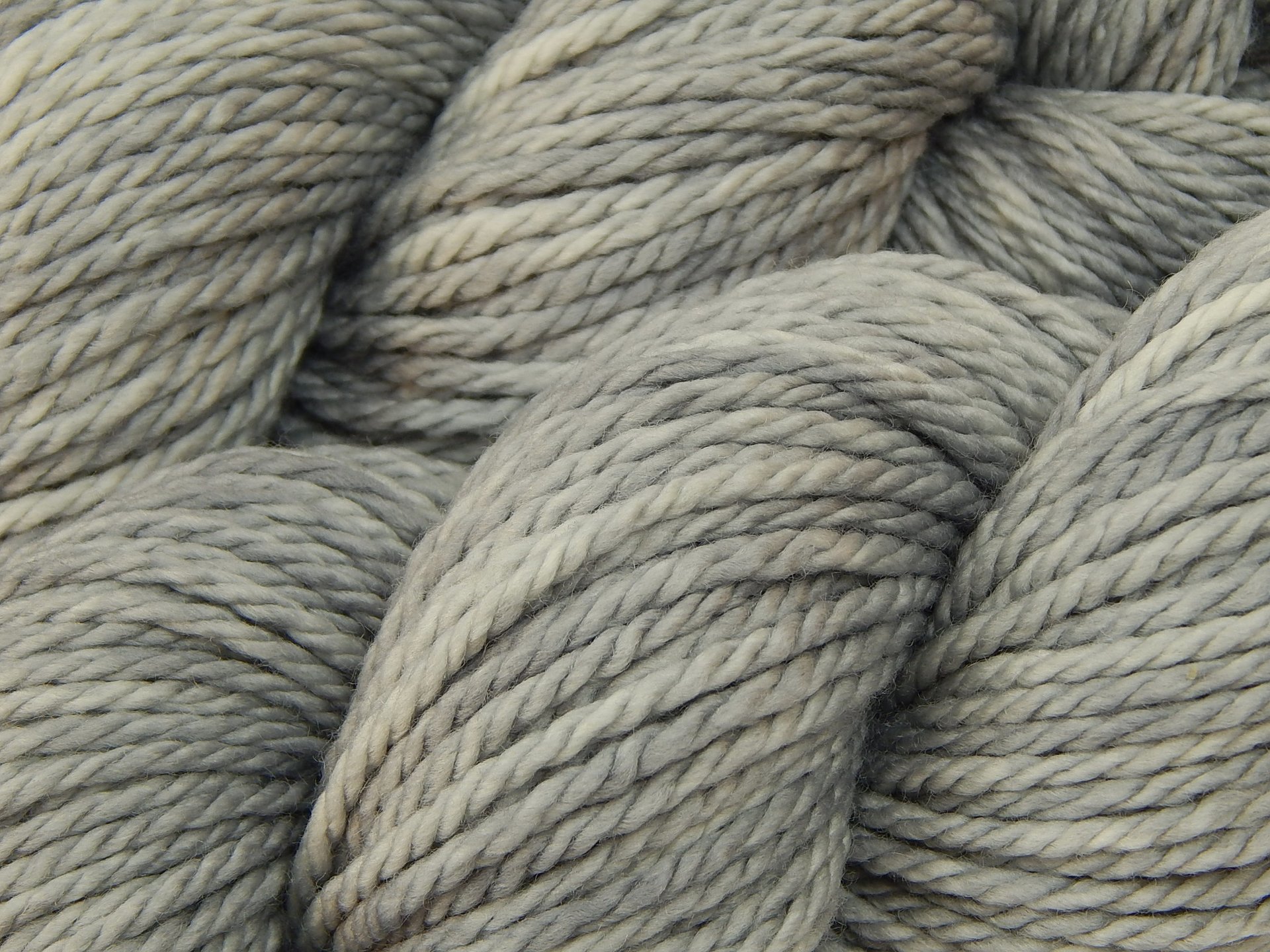 Hand Dyed Yarn, Bulky Weight Superwash Merino Wool - Silver Lining - Indie Dyer Thick Light Grey Knitting Yarn, Tonal Gray Chunky Yarn