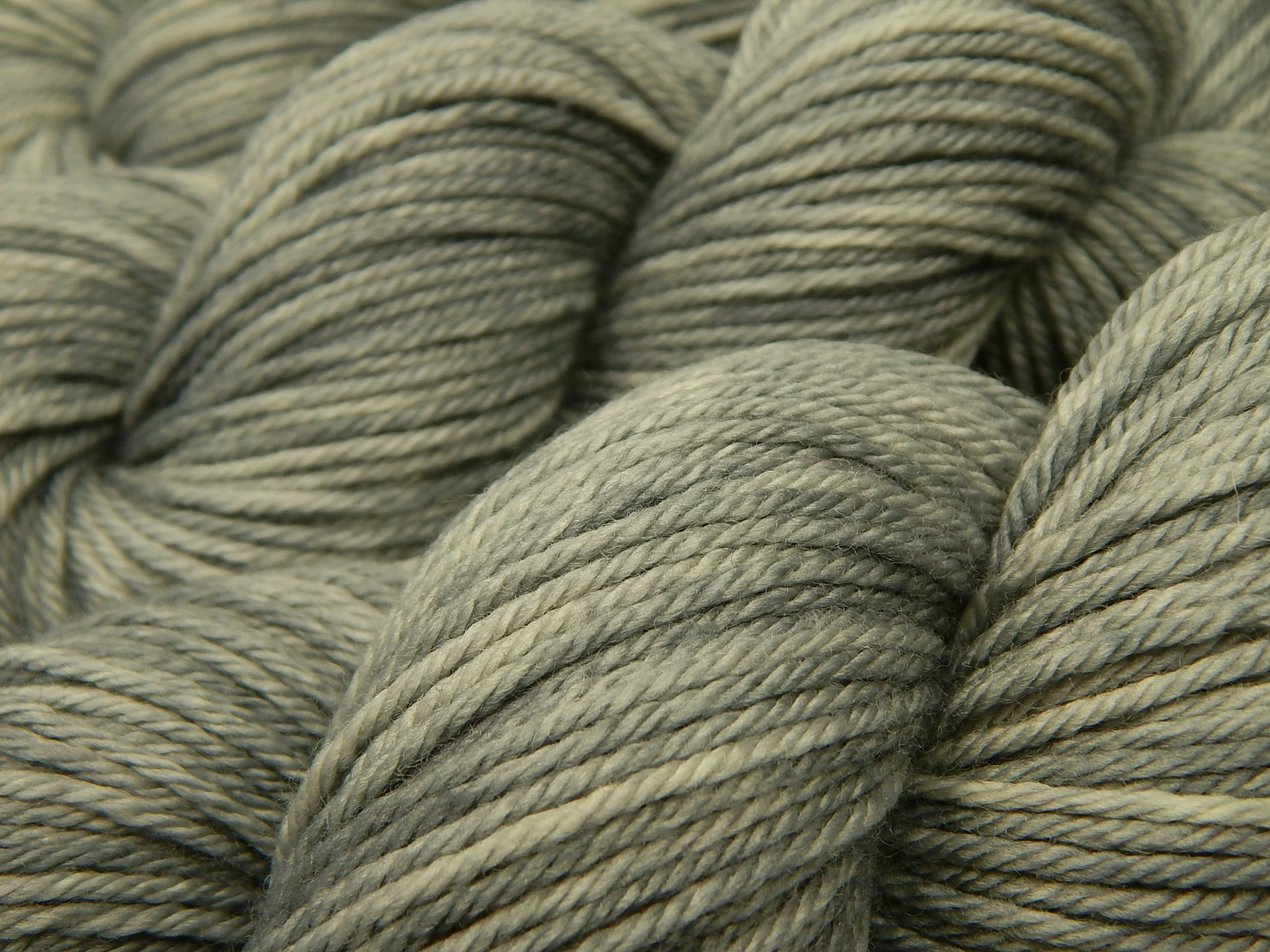 Hand Dyed Yarn, Worsted Weight Superwash Merino Wool - Silver Lining - Soft Indie Dyed Light Grey Gray Tonal Knitting Yarn, Neutral Color