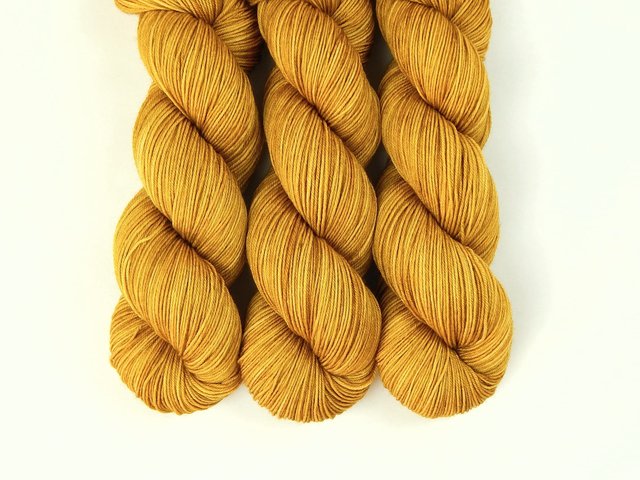 Hand Dyed Sock Yarn, Fingering Weight 4 Ply Superwash Merino Wool - Honey Mustard - Indie Knitting Yarn, Tonal Gold Yellow Hand Dyed Yarn