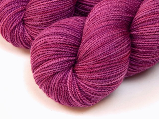 Hand Dyed Yarn, Fingering Sock Weight Superwash Merino Wool , Orchid , Indie Knitting Yarn, Magenta Fuchsia Purple Sock Yarn, Weaving Supply 